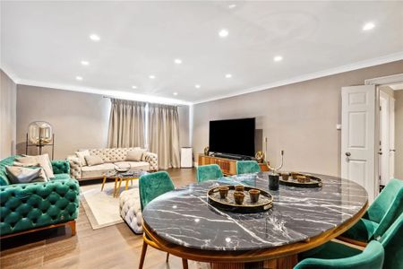 2 Bed Flat, A, W8 - Photo 2