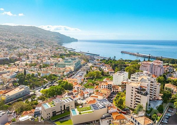 Apartamento de Luxo com 1 quarto com vista baia e cidade do Funchal