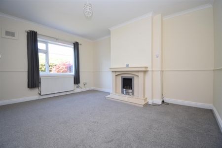 Southfield Lane, Horbury, Wakefield - Photo 2