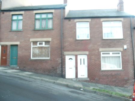 2 bed flat to rent in Avondale Road, Newcastle upon tyne, NE6 - Photo 4