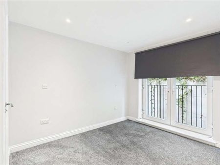 Garlands Road, Redhill, Surrey, RH1 - Photo 5