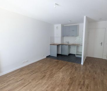 location Appartement T2 DE 42.4m² À ASNIERES - Photo 3