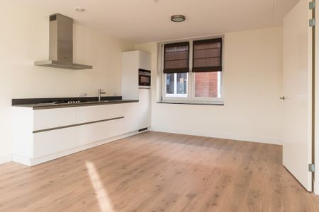 Appartement te huur: Cornelis Vermuydenstraat 56 1018 RN Amsterdam - Photo 3