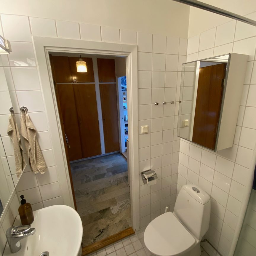 Backvägen, Solna - Foto 1