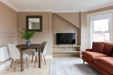 Apt 4, 3 Eglantine Gardens, Belfast, BT9 6EZ - Photo 2