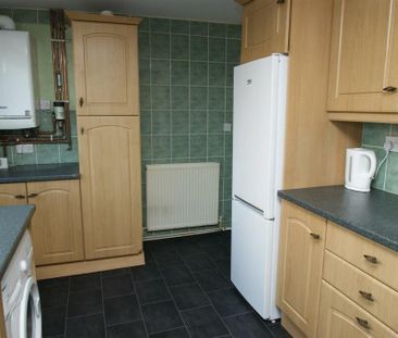 3 bedroom terraced house to rent - Photo 5