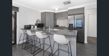 7 Capernwary Rise, Miners Rest, Vic 3352 - Photo 2