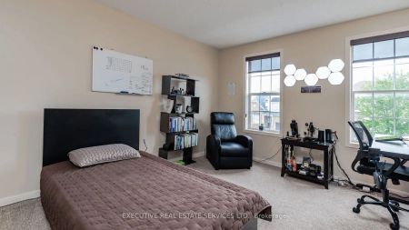 Detached Home For Lease | W9253315 - Photo 4
