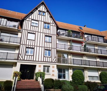 Location Appartement 2 pièces 47m² DEAUVILLE 14800 - Photo 3