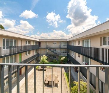 Central life in Buchs AG - Photo 1