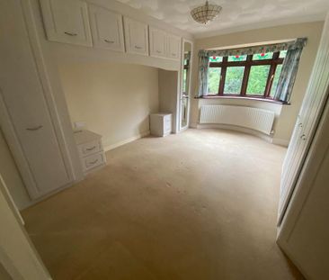 4 bedroom bungalow to rent - Photo 2