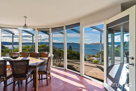 3 Tew Terrace - Photo 2