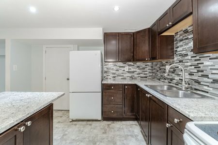 For Lease - 3430 Galena Crescent Unit# LOWER, Mississauga, Ontario - Photo 3