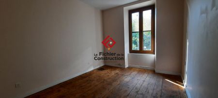 Location Maison 5 pièces 136m² ST ISMIER 38330 - Photo 2