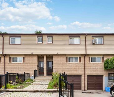 For Lease - 10 Claudette Gate, Hamilton, Ontario - Photo 1