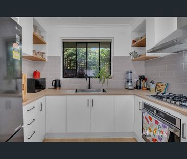2/28 Irvine Crescent, Brunswick West, Vic 3055 - Photo 6