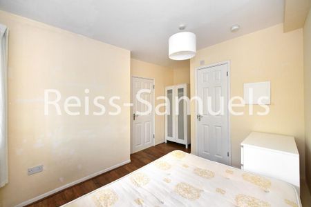 4 bedroom terraced house to rent - Photo 5