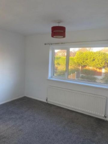 2 bedroom semi-detached house to rent - Photo 4