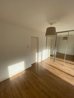 1 Bed Flat, Endsleigh Gardens, IG1 - Photo 1