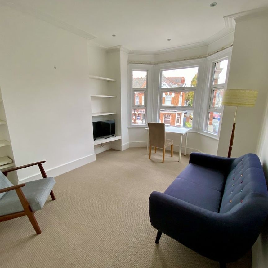 Room in a Shared Flat, Valetta Road, W3 - Photo 1