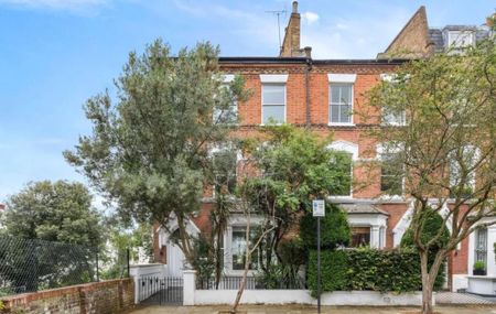 4 bedroom semi-detached house to rent - Photo 2