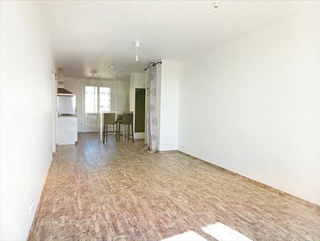5 pièces - 76,77 m² - 4ème étage - Colocation non autorisée - Photo 2