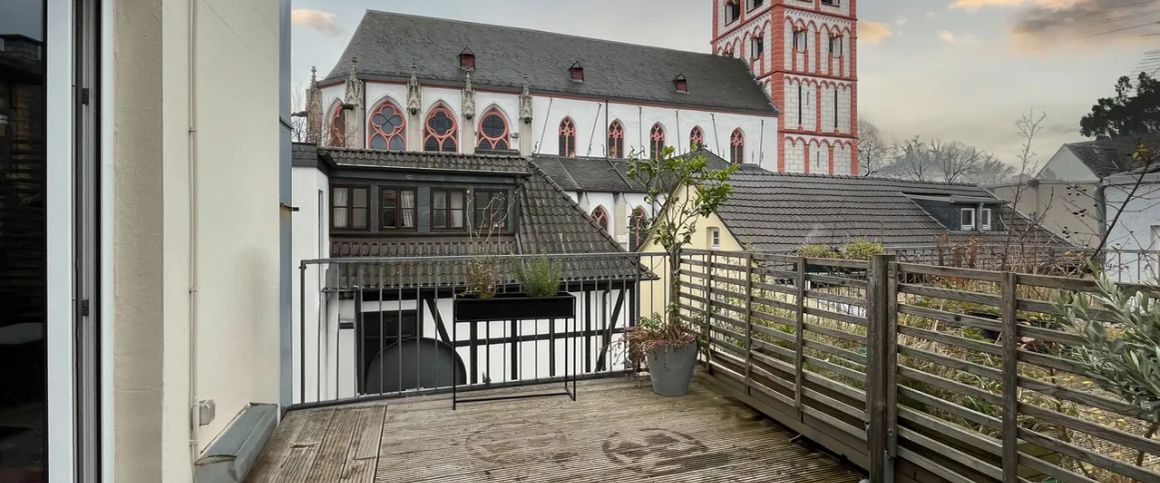 Charmante 2-Zimmer-Wohnung mit Balkon im Zentrum von Siegburg - Photo 1