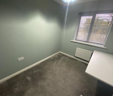 3 bedroom detached house to rent - Photo 2