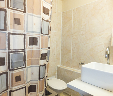 ***Welcome to 301/20 Glenmore Street*** - Photo 4