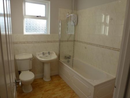 6b Market Street, Crossgar, BT30 9ED - Photo 4