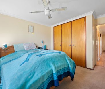 Three Bedroom Home in Cooloongup - Photo 3