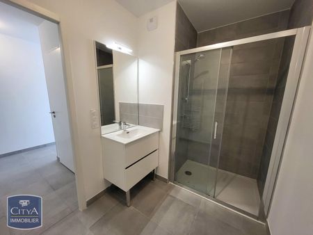 Location Appartement 1 pièce 39m² CLERMONT FERRAND 63000 - Photo 3