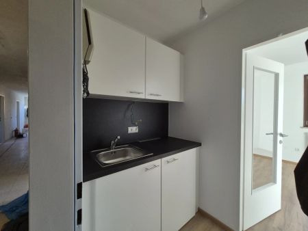 **Erstbezug nach Sanierung** - Traumhafte 1-Zimmer-Wohnung in Top-Lage! - Photo 3