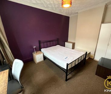 4 bedroom terraced house to rent - Photo 4