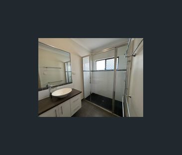 Stunning Family Home in Mount Low - AVAILABLE NOW - Photo 6