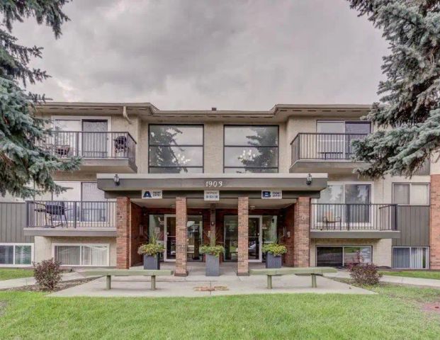 Mountainview Apartments — 2 Bedroom - Photo 1