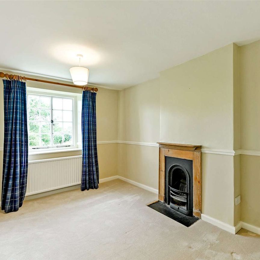 A wonderful Grade II Listed home - Photo 1