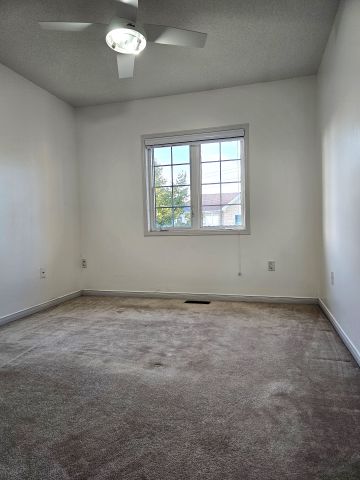 For Lease - 116 Oceanpearl Crescent, Whitby, Ontario - Photo 5