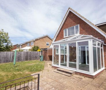3 bedroom detached house to rent - Photo 5