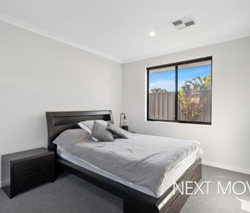 MODERN FULLY FURNISHED HOME - Photo 5