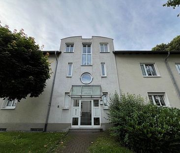 Schöne 2,5 Raum Wohnung mit tollem Balkon - zentral gelegen! WBS erforderlich! - Photo 6