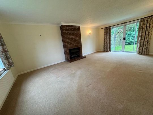 4 bedroom detached house to rent - Photo 1