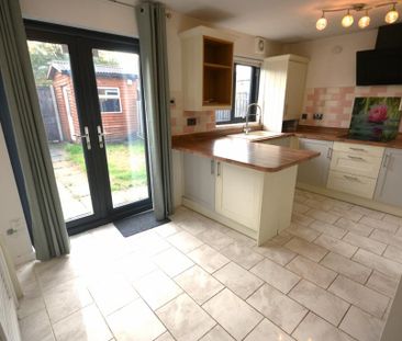 3 bedroom terraced house to rent - Photo 1