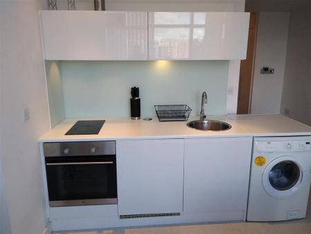 1 bedroom flat to rent - Photo 4