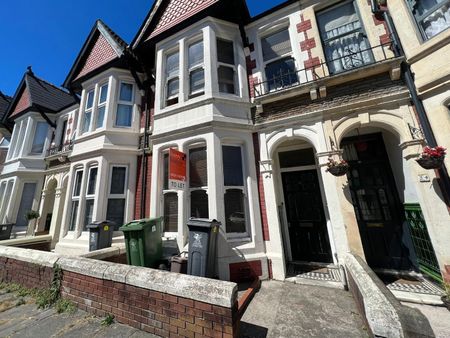 5 bed terraced house to rent in Heathfield Road, Heath, Cardiff, CF14 - Photo 3