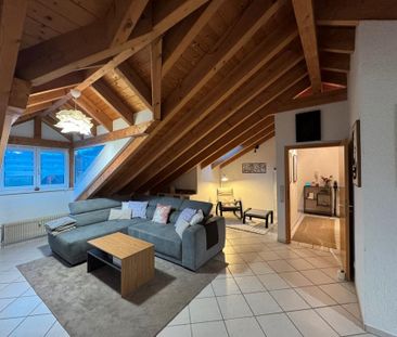 Geräumige DG Wohnung mit Aussicht in Lörrach Stadtzentrum - Photo 2