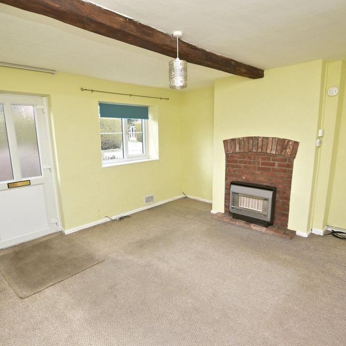 3 bedroom semi-detached house to rent - Photo 1