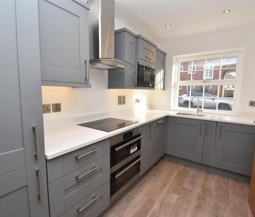 3 bedroom semi-detached house to rent - Photo 5
