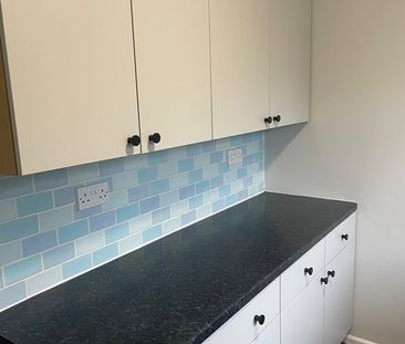 2 Bed Maisonette, Sedgemoor Road, CV3 - Photo 2