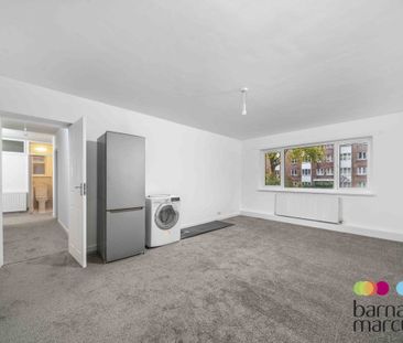 55 Shepherds hill - Photo 1